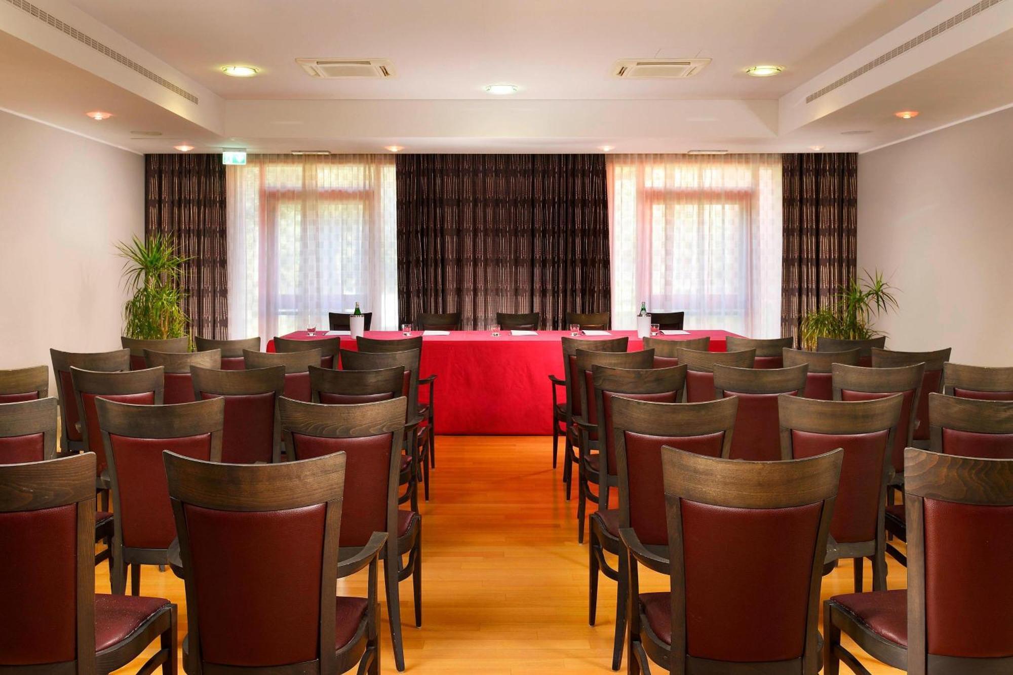 Four Points By Sheraton Siena Exterior foto